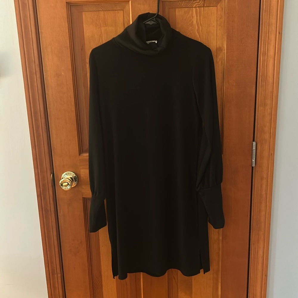Black ribbed dress size large.